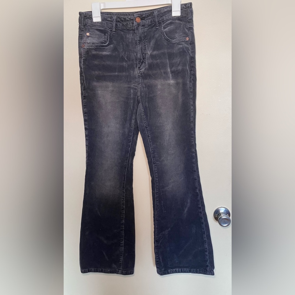 Anthropologie Pilcro Women's Grey Corduroy Flare Pants The Icon Style Size 29 - Picture 2 of 8